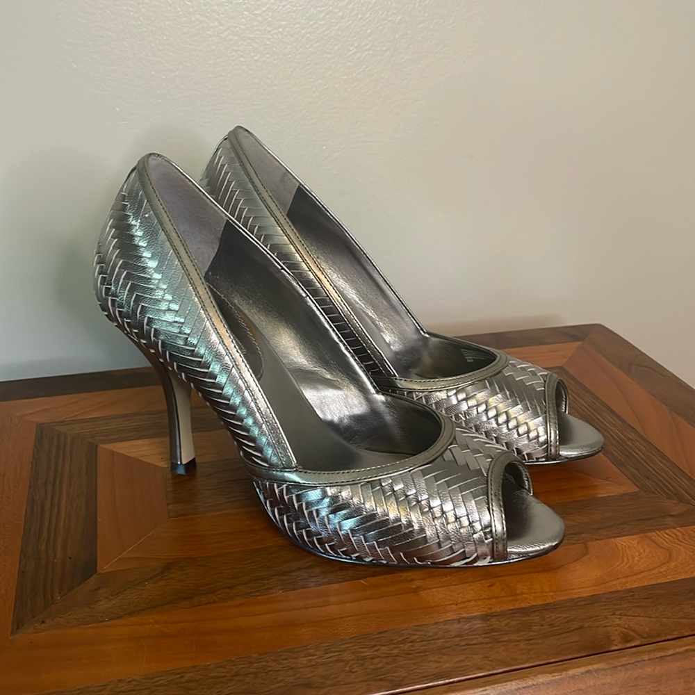 Banana republic silver peep toe pumps